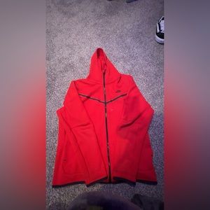 red nike tech xl